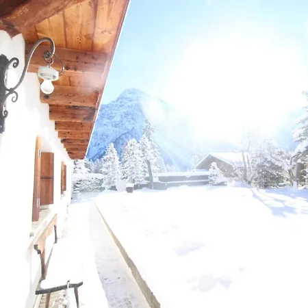 Chalet Runca & Chalet Arosa